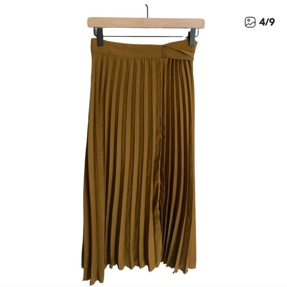 Zara Pleated Midi Buttoned Skirt in Caramel Brown Size Small NWT - Picture 2 of 3